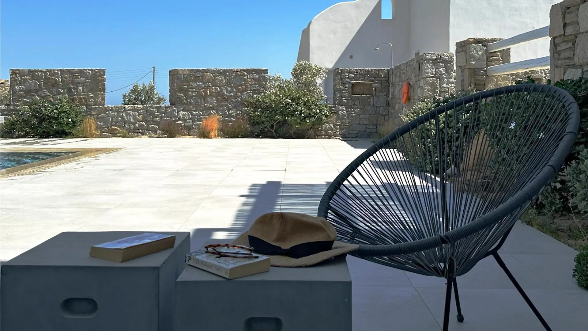 Sol Mykonos Studios Plintri 公寓